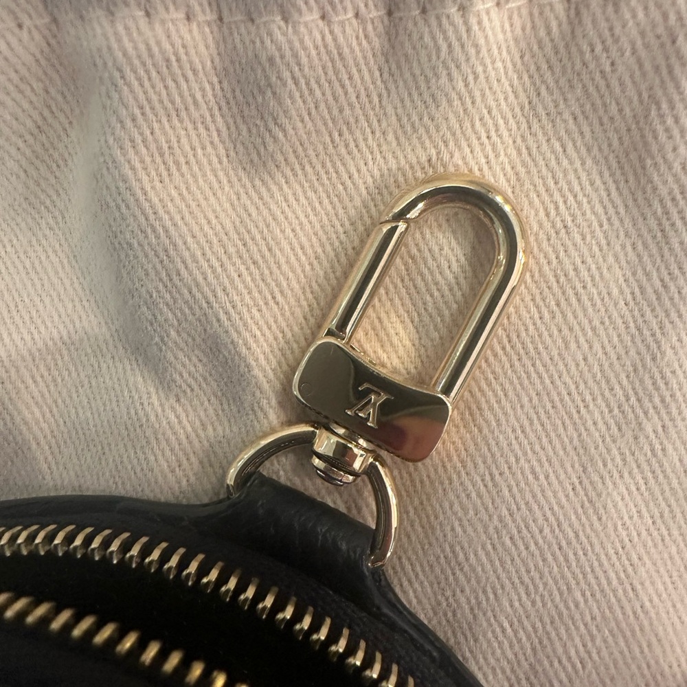 Authentic Louis Vuitton Coin Purse Charm - Picture 7 of 11